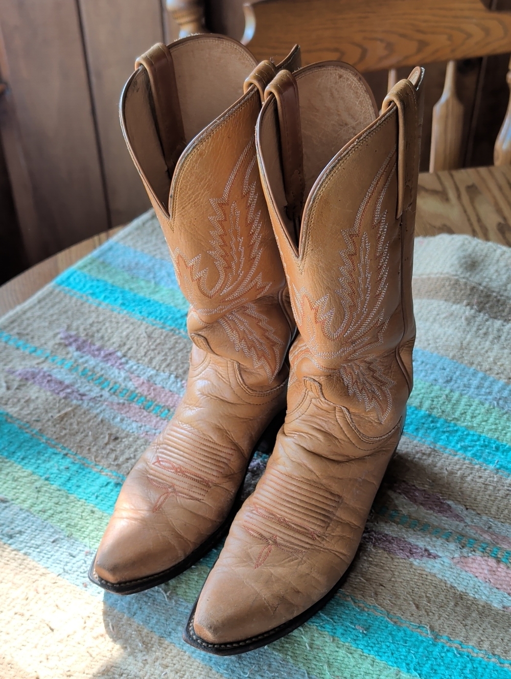Lucchese Women's Cowhide Leather Western Cowboy Boots - Tan